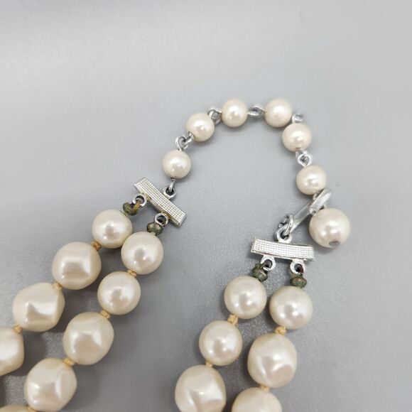 VTG Chunky Pearl Tone Double Strand Necklace Graduated Beads Hand Strung Japan - Picture 4 of 10